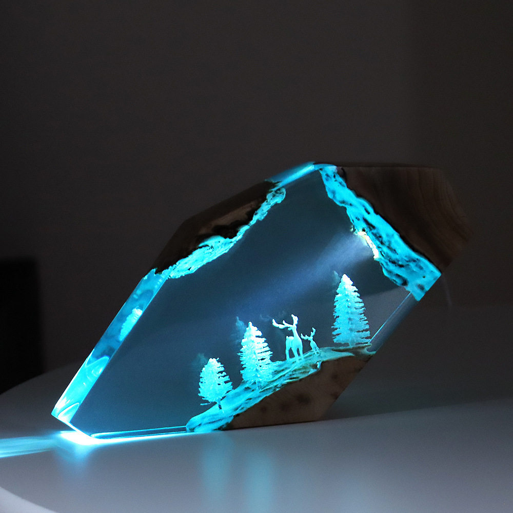 Resin Art Decor - Настольное украшение «Лесная фея-олень»: персонализированный светящийся